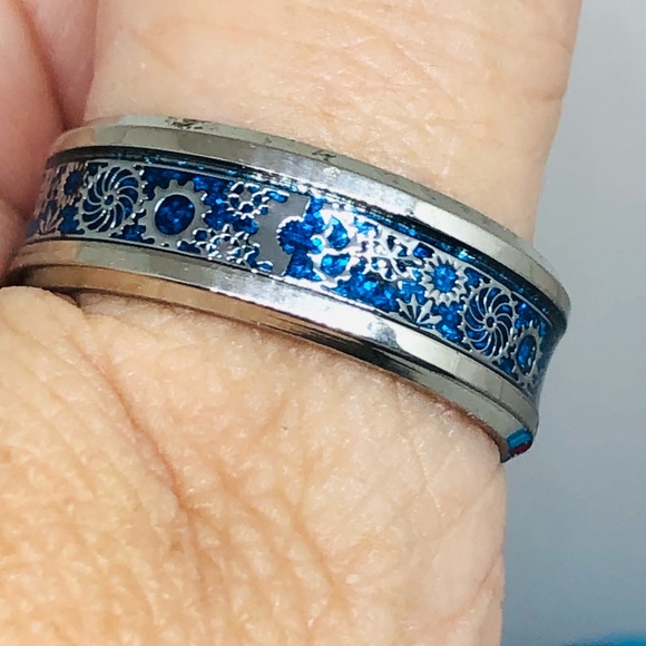 Stainless Steel Ring with Faux Opal Band And Gears - Picture 8 of 8